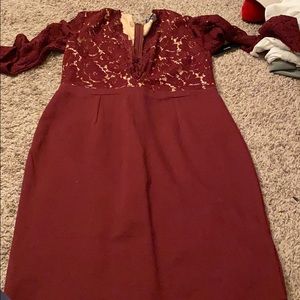 Never worn tagged Lulus plunge long sleeve dress